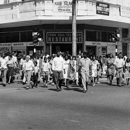 David Goldblatt, Saturday Morning at the Corner of Commissioner and Trichardts Streets, Boksburg, April 1979, 2003.
