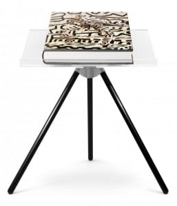 Annie Leibovitz, bookstand