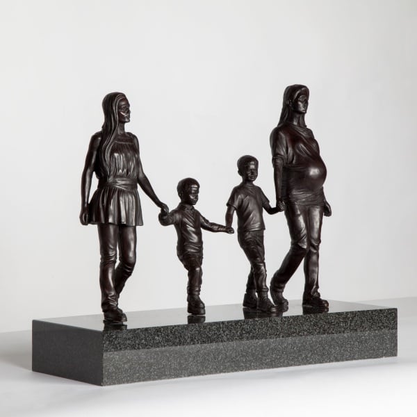 Gillian Wearing, A Real Birmingham Family, 2014