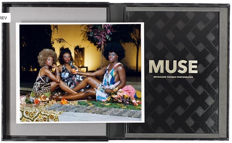 Mickalene Thomas, Le déjeuner sur l’herbe: les trois femmes noires, 2016