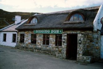Nan Goldin - The Singing Pub, Tory Island, Ireland 2002 - 2018