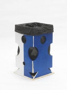 Manfred Pernice - ‘bin’ blau, gut -2019 Manfred Pernice - ‘bin’ blau, gut -2019