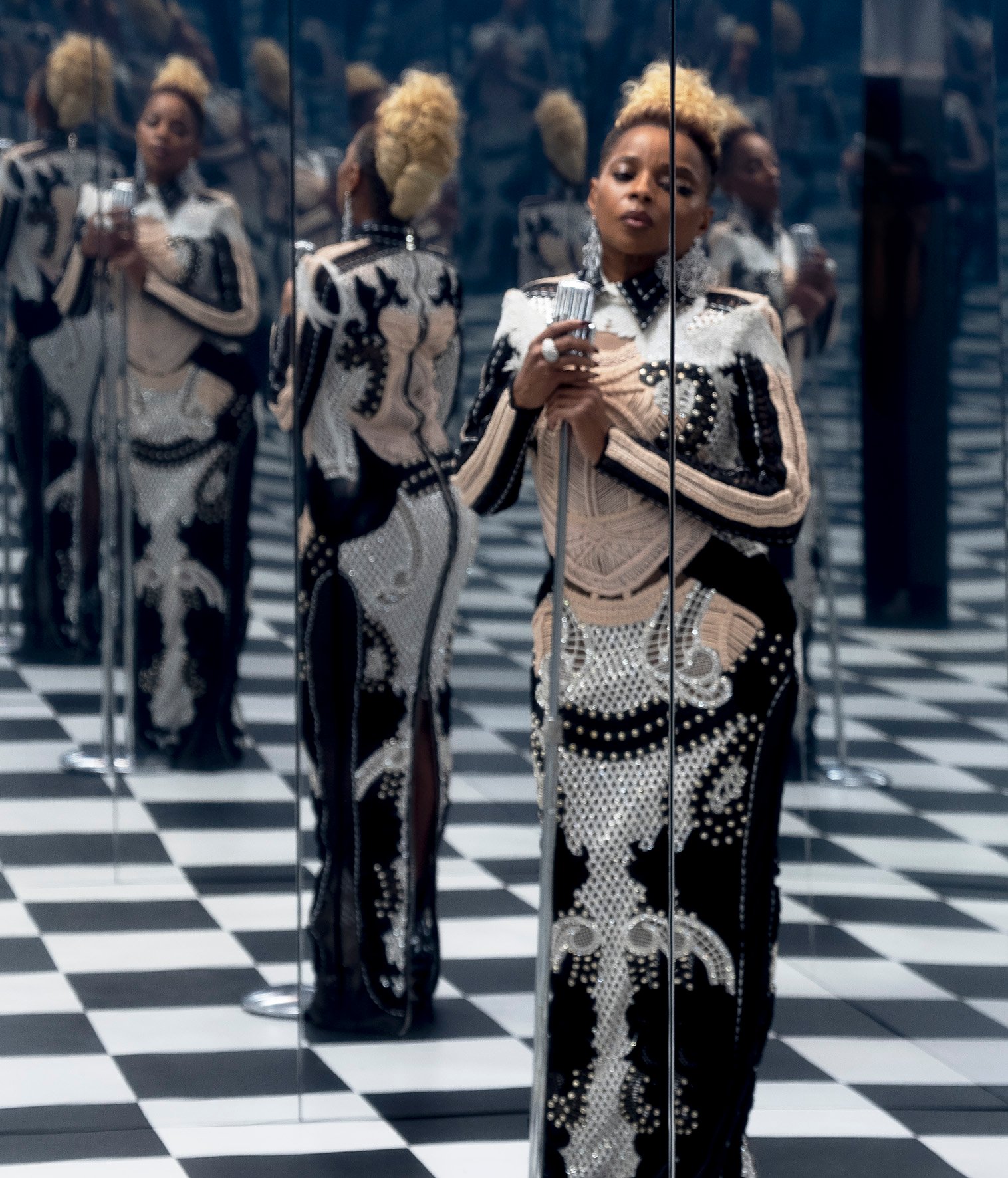 Carrie Mae Weems - MJB (Mary J. Blige) – Reflection, 2017 - 2020
