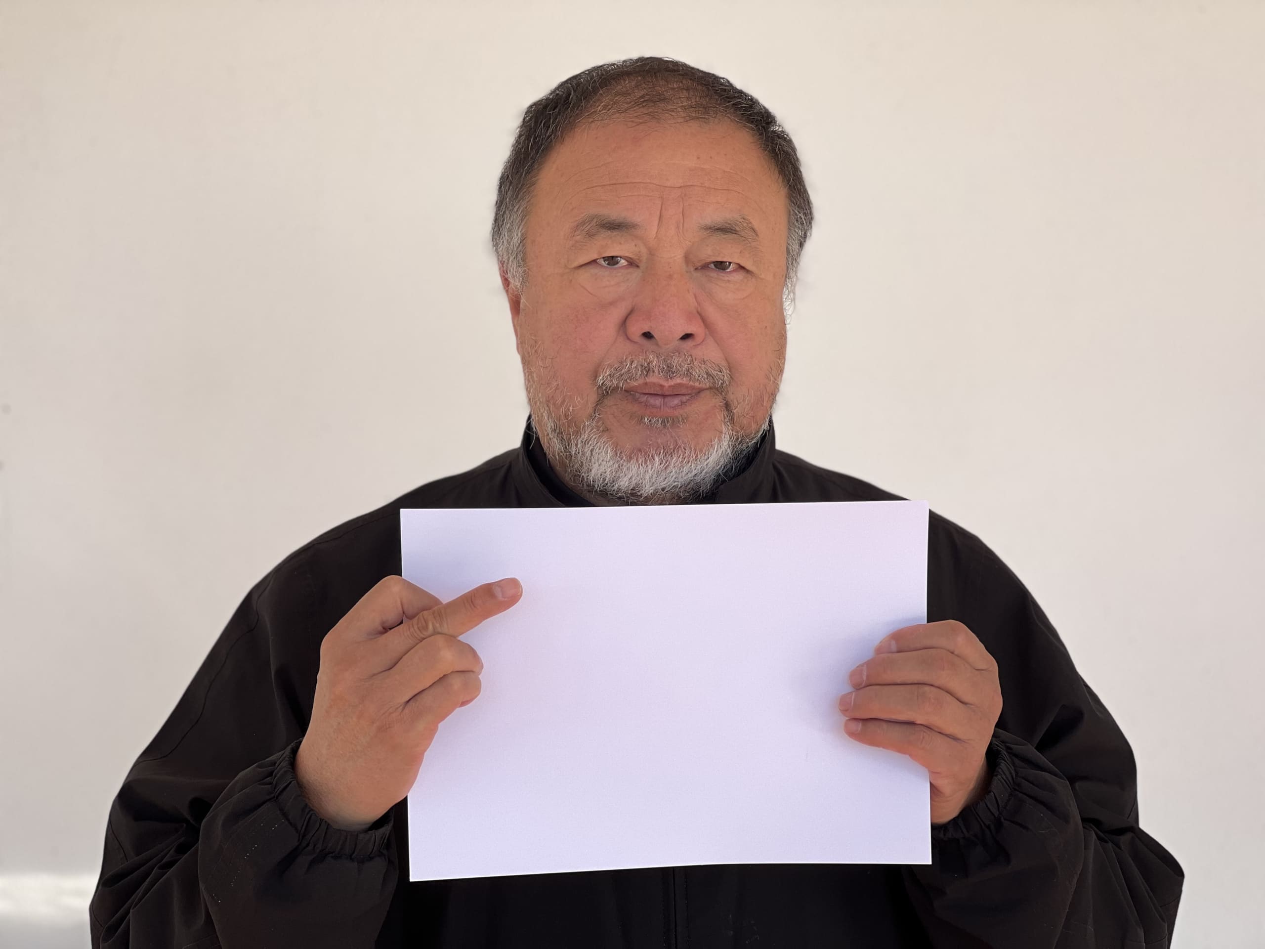 Ai Weiwei - Live Signature Event for Refugees International