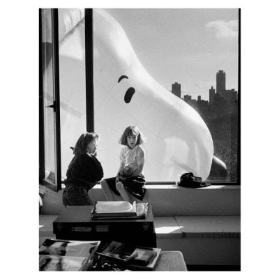Elliott Erwitt - Macy’s Thanksgiving Day Parade balloon. New York City, USA, 1988 - 2025 