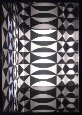 Private Sales - Julio Le Parc -  Image virtuel par déplacement du spectateur - 2016